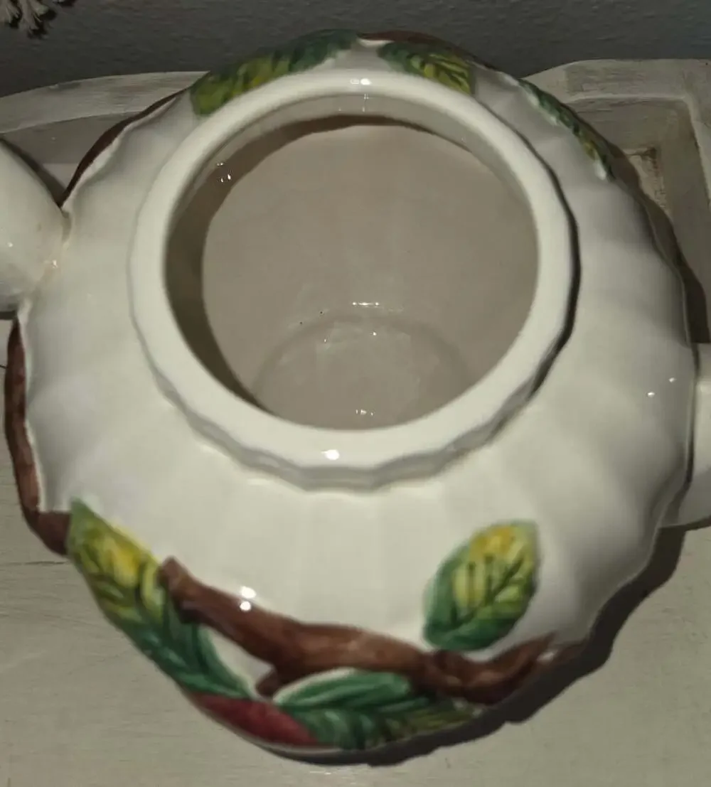 Omnibus OCI Apple Teapot 44oz Ceramic Fruit Design Cottagecore